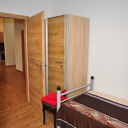 Ebersheim Luxus Plaza Apartmanhotel 2*